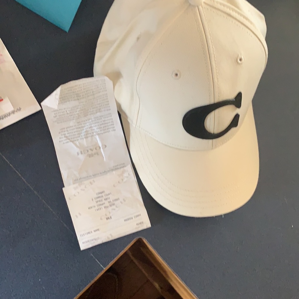Hat - Picture 4 of 4